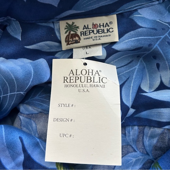 Aloha Republic Short Sleeve Blue Hawaiian Print Button Down Size Large Shirt. - Picture 5 of 8